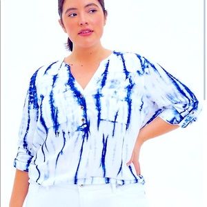 Torrid HARPER - BLUE IKAT TIE-DYE PULLOVER BLOUSE 5/5x Drapey Rayon